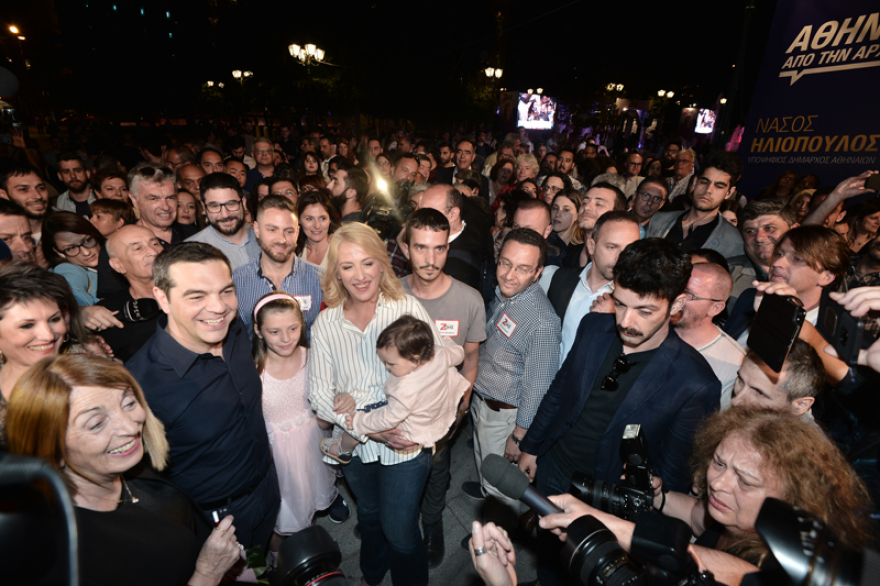 Τσίπρας για αποτελέσματα β' γύρου: Να σηκώνεσαι πάλι όρθιος και να παλεύεις