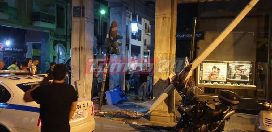 Πάτρα: Δείτε την στιγμή που λεωφορείο χωρίς οδηγό καταλήγει σε κολόνα 