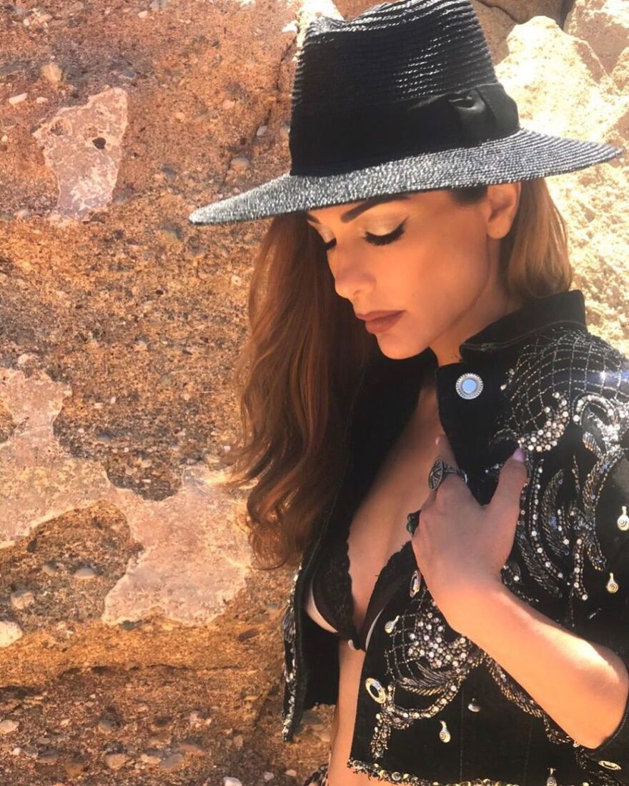 Δέσποινα Βανδή: Όλα τα παραμύθια σταματάνε στο γάμο 