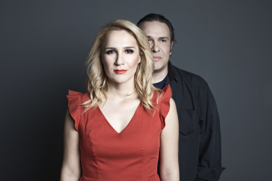 Νέο τραγούδι από τη Βίκυ Καρατζόγλου: Σ’ αγαπάω και σε θέλω