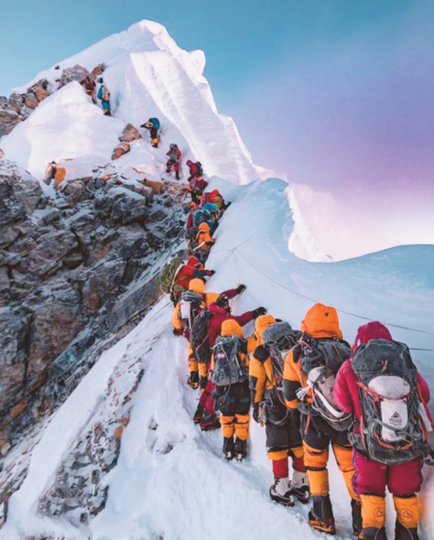 Η Ελληνίδα ορειβάτισσα που έζησε το θανατηφόρο «μποτιλιάρισμα » στο Έβερεστ