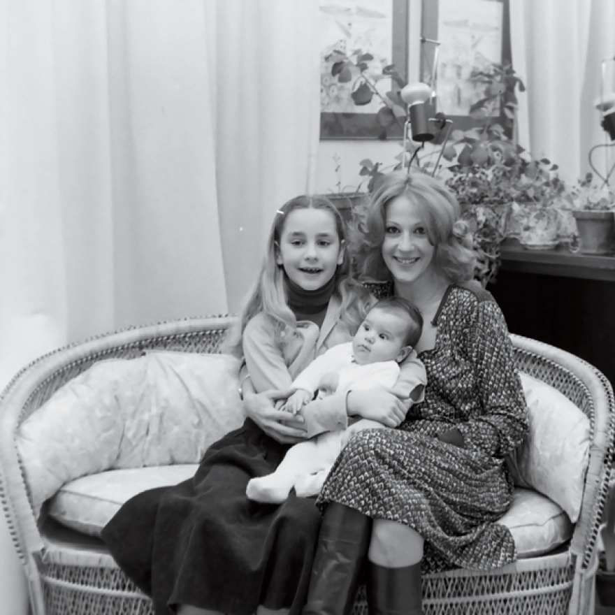 Μάρθα Κουτουμάνου vs Μαρίας-Ελένης Λυκουρέζου: Οι κόρες της Ζωής Λάσκαρη στα χαρακώματα