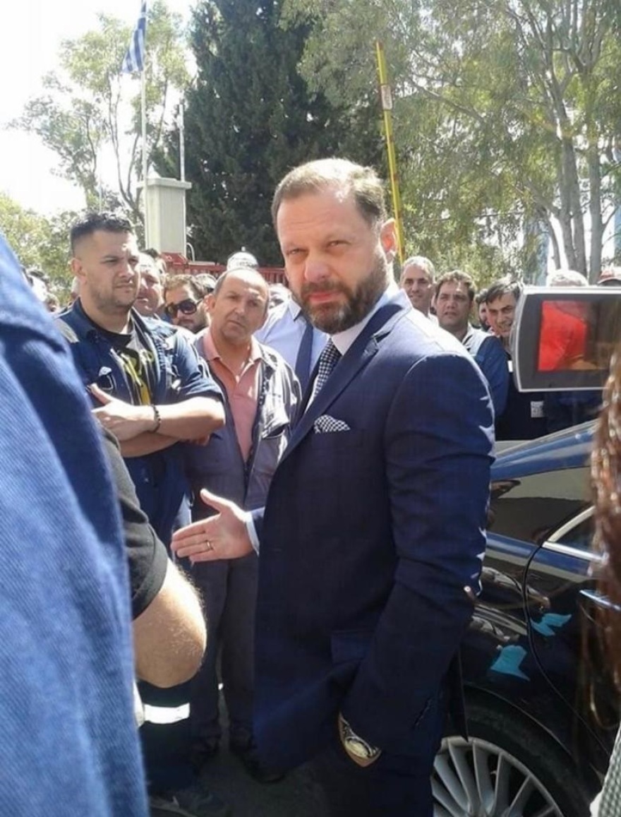 Ναυπηγεία Ελευσίνας: Ο επικεφαλής της ΟΝΕΧ επισκέφθηκε τις εγκαταστάσεις μαζί με τραπεζίτες