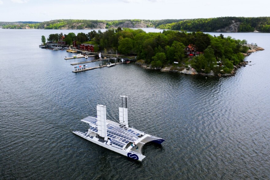 Φωτογραφίες από το Energy Ebserver: Το πρώτο ενεργειακά αυτόνομο σκάφος υδρογόνου κάνει τον γύρο του κόσμου