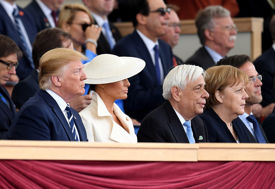 Επέτειος - 75 χρόνια από την D- Day: Ο Παυλόπουλος ανάμεσα στη Μέρκελ και τη Μελάνια