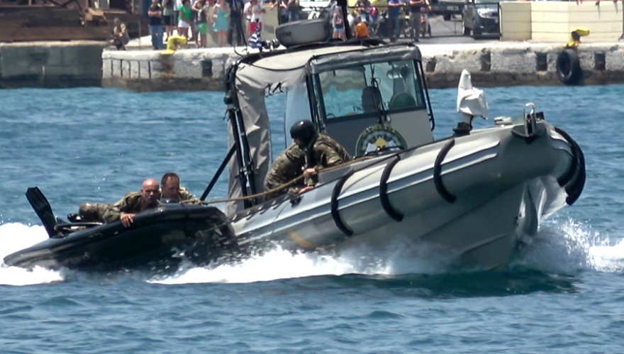 Αποστολάκης από τη Σύρο: Σε συνεχή ένταση η περιοχή του Αιγαίου 