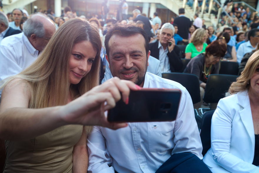 Δείτε φωτογραφίες:  Μια ωραία ατμόσφαιρα ο ΣΥΡΙΖΑ στο Μέγαρο Μουσικής