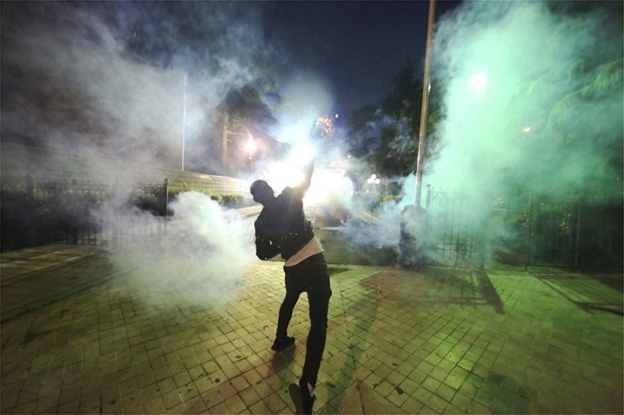 Κλιμακώνεται η κρίση στην Αλβανία: Απειλεί «θεούς και δαίμονες» ο Ράμα