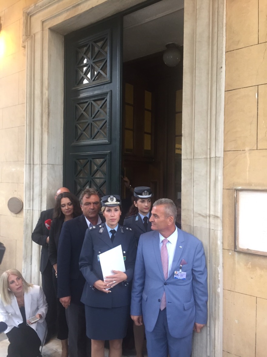 Θυροκολλήθηκε το Διάταγμα διάλυσης της Βουλής