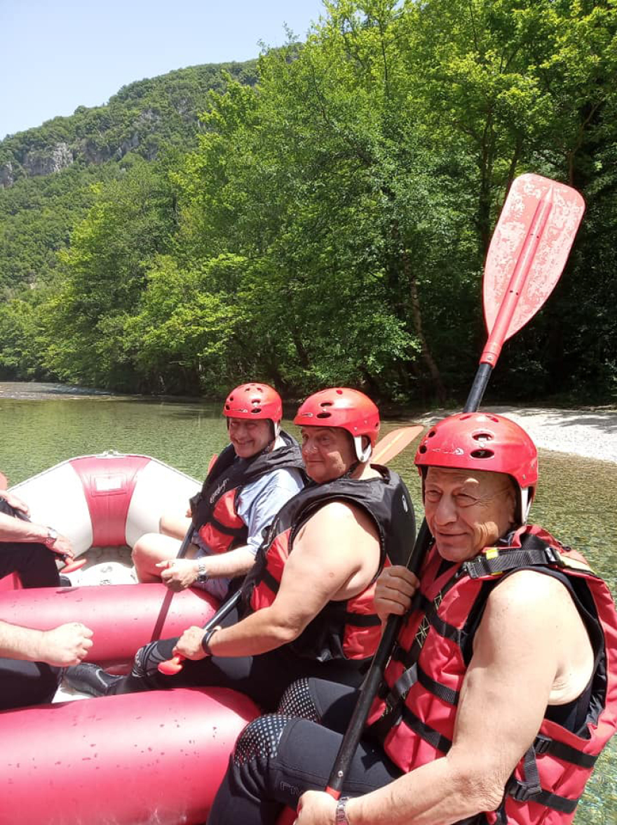 Φωτογραφίες: O Κώστας Καραμανλής έκανε ράφτινγκ στον Βοϊδομάτη