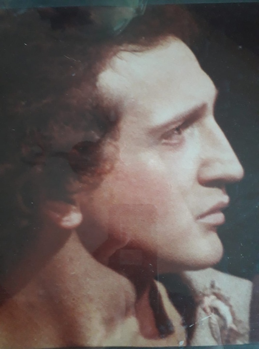 Επιμένει ο Σπύρος Μπιμπίλας: Είμαι ίδιος ο Μέγας Αλέξανδρος 