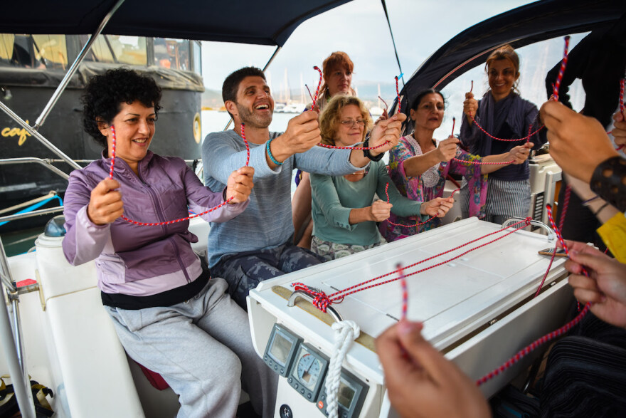  Artventure Camp: Εναλλακτικές διακοπές για ενήλικες στα νερά του Ιονίου  