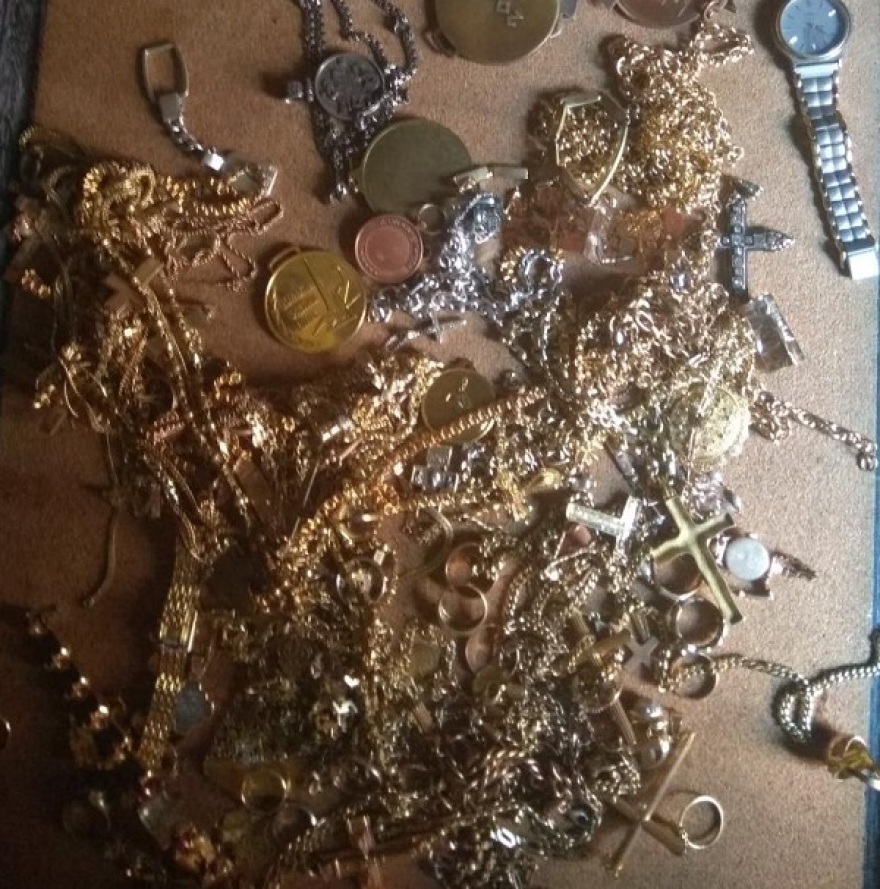 Μονή Ιβήρων: Χρυσά τάματα, βυζαντινά κοσμήματα και νομίσματα, έκλεψε ο Ρουμάνος