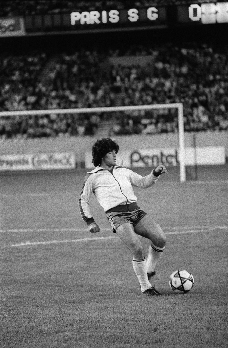 Ντιέγκο Μαραντόνα: Επαναστάτης, ήρωας, απατεώνας, Θεός