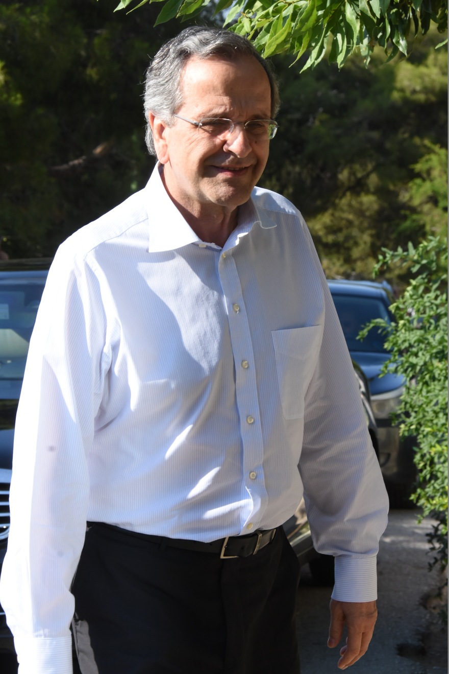 Τζένη Μπαλατσινού - Βασίλης Κικίλιας: Το άλμπουμ ενός λαμπερού γάμου