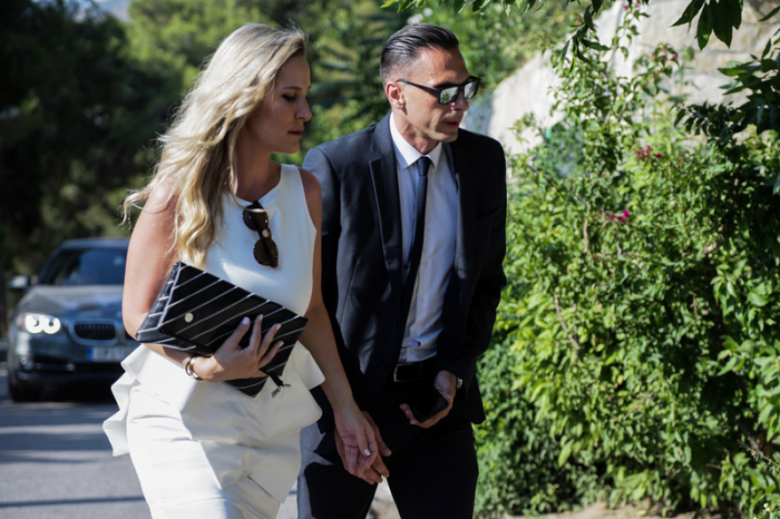 Τζένη Μπαλατσινού - Βασίλης Κικίλιας: Το άλμπουμ ενός λαμπερού γάμου