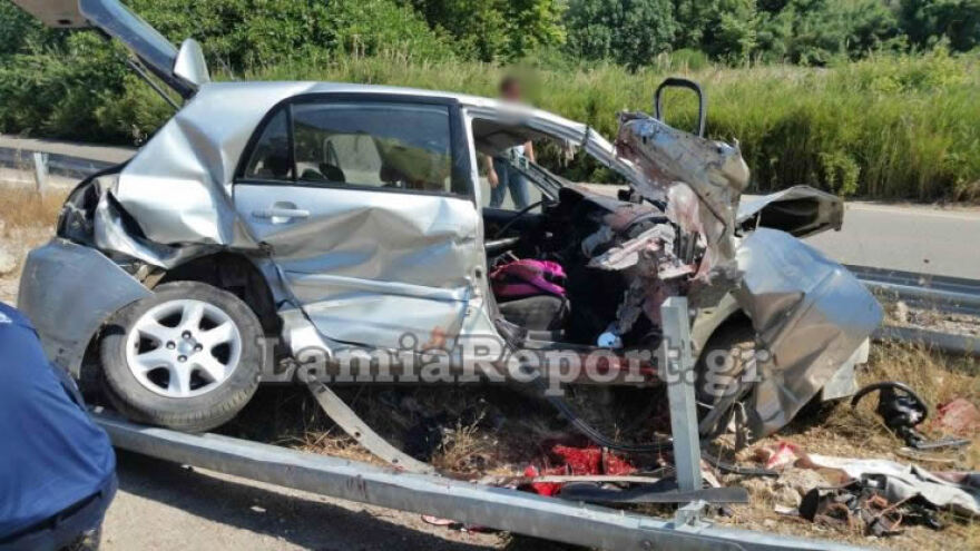 Σοκαριστικό τροχαίο στη Φθιώτιδα: Σκοτώθηκε 21χρονος - Χαροπαλεύει η 16χρονη αδελφή του