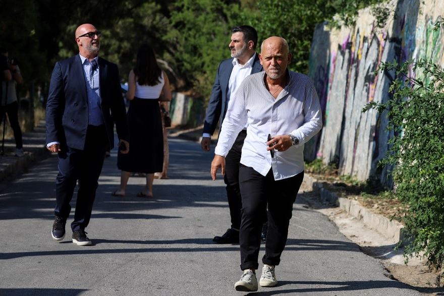 Τζένη Μπαλατσινού - Βασίλης Κικίλιας: Το άλμπουμ ενός λαμπερού γάμου