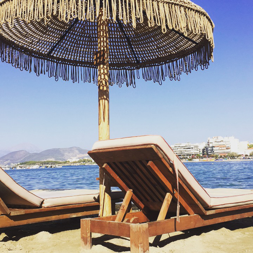 Η τιμή της ξαπλώστρας