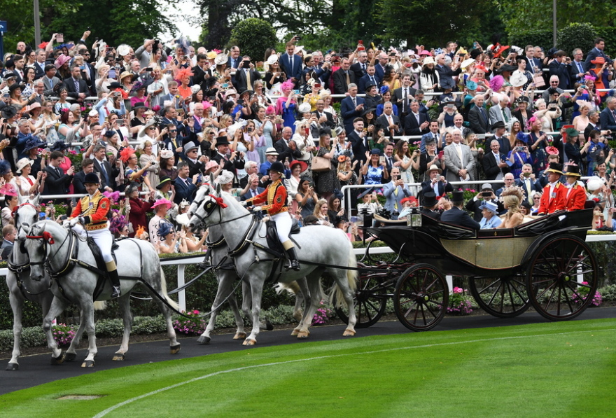 Ιπποδρομίες του Άσκοτ: Τα περίτεχνα καπέλα και η Κέιτ Μίντλετον έκλεψαν την παράσταση