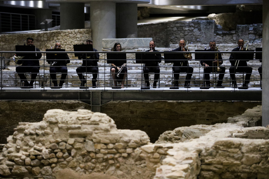 Μουσείο Ακρόπολης: Ανοικτή από σήμερα η ανασκαφή, στο πλαίσιο των εορτασμών για τα 10 χρόνια του μουσείου