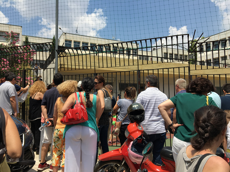 Αναστάτωση στο Βαρβάκειο με τις εξετάσεις εισαγωγής  - Οι μαθητές περίμεναν ώρες!