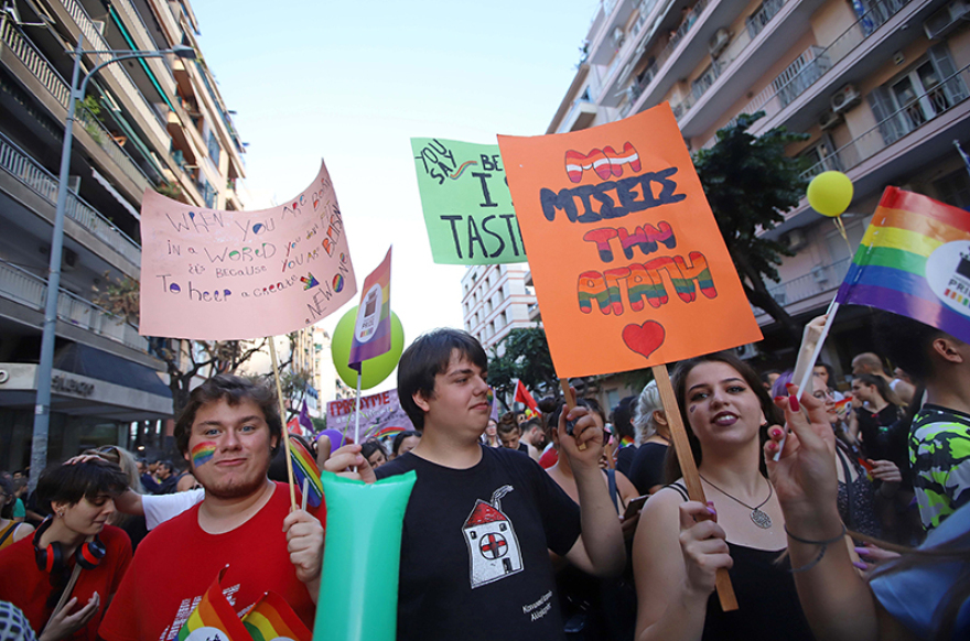 Φωτογραφίες: Με Μπουτάρη και Νοτοπούλου το 8ο «Thessaloniki Pride»