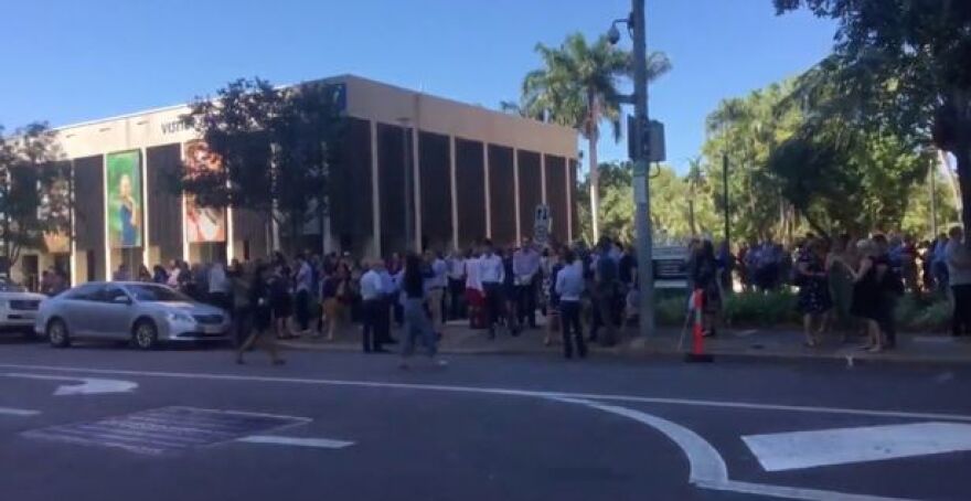 Σεισμός: Δείτε βίντεο - φωτογραφίες από τα 7,3 Ρίχτερ στην Ινδονησία 