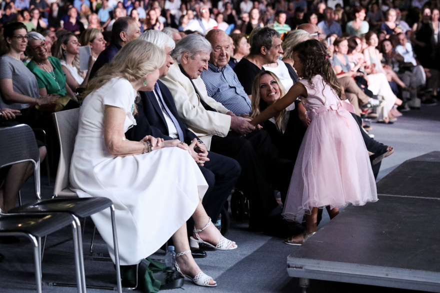 Η μεγάλη συναυλία για τον Μίκη - Μήνυμα ενάντια στον διχασμό των Ελλήνων