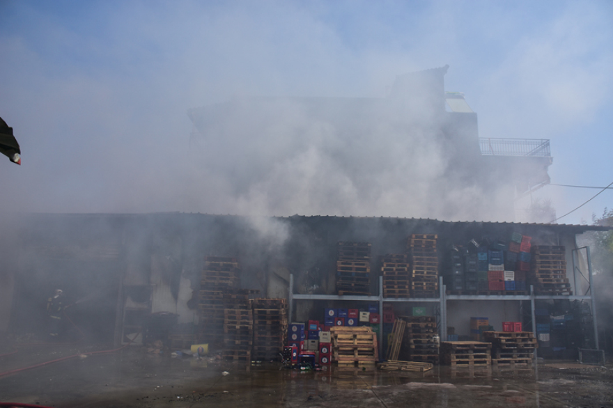 Φωτιά σε σούπερ μάρκετ στο Χιλιομόδι