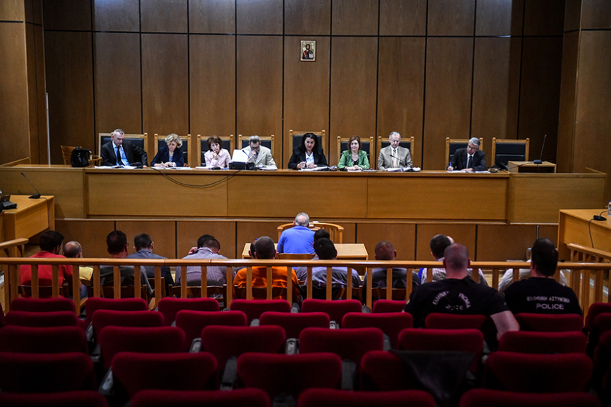 Κατηγορούμενος για δολοφονία Φύσσα: Χρυσαυγίτες με απειλούσαν για να πω ότι εγώ προέτρεψα τον Ρουπακιά!