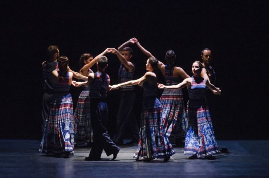 «The Thread»: Η εντυπωσιακή παράσταση στο Αρχαίο Θέατρο Επιδαύρου