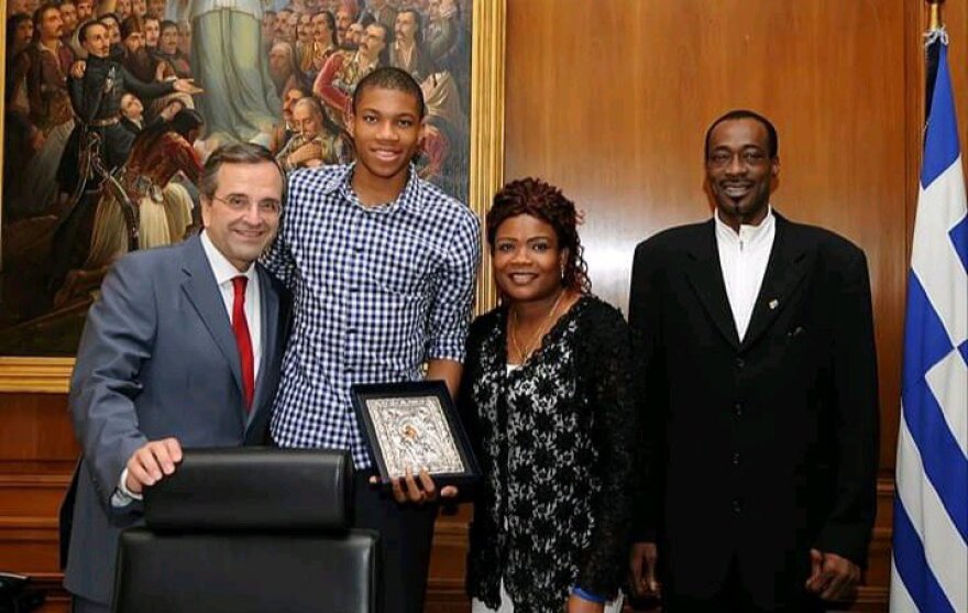 Γιάννης Αντετοκούνμπο: Το παιδί από τα Σεπόλια που «κάρφωσε» την κορυφή