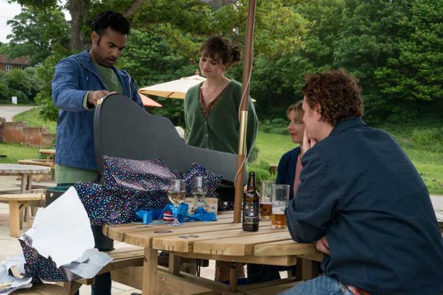 Help! Πού πήγαν οι Beatles;;;