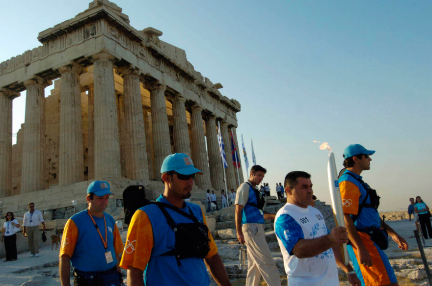 Πέθανε ο Μπάμπης Χολίδης