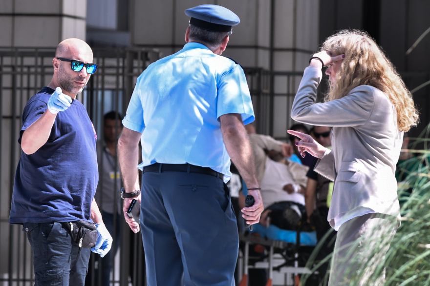 Διεκόπη η δίκη της Χρυσής Αυγής: Κατέρρευσε ο κατηγορούμενος Πατέλης 