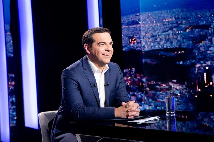 Τσίπρας στο Open: Γίναμε κυβέρνηση με «δανεικούς» ψηφοφόρους - Δεν είναι Συριζαίοι το 36% του λαού