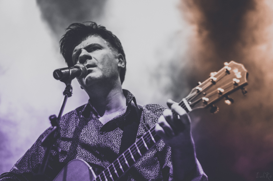 Μουσική με βουτιές στην Αγία Άννα