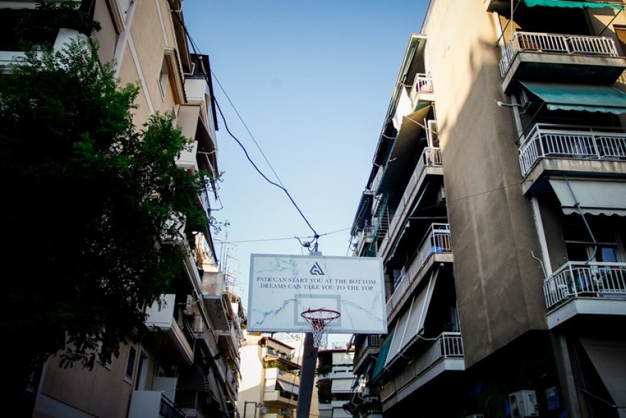 Πανδαιμόνιο στα Σεπόλια για τον Γιάννη