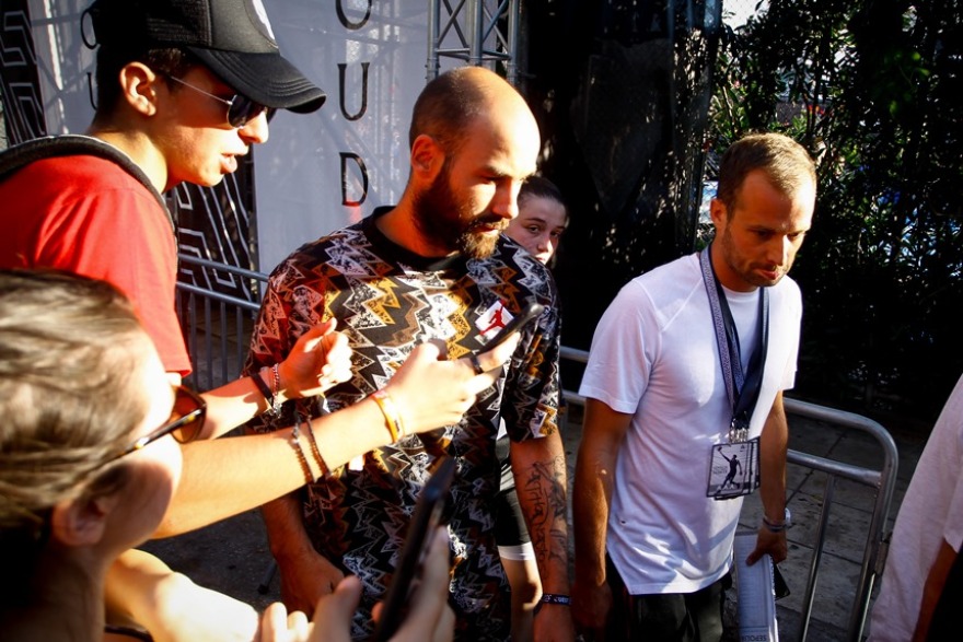 Πανδαιμόνιο στα Σεπόλια για τον Γιάννη