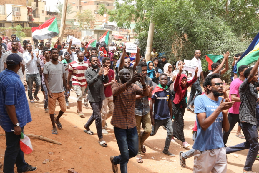 Χάος στο Σουδάν: Επτά νεκροί και 181 τραυματίες σε διαδηλώσεις
