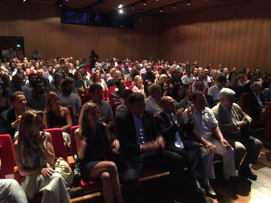 Πλήθος κόσμου στην κεντρική ομιλία του Κωνσταντίνου Μπογδάνου