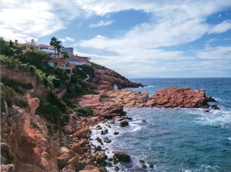 Χρυσό ρουσφέτι στο Καβούρι: Άλλαξαν τον αιγιαλό για χάρη της Κατερίνας Παναγοπούλου