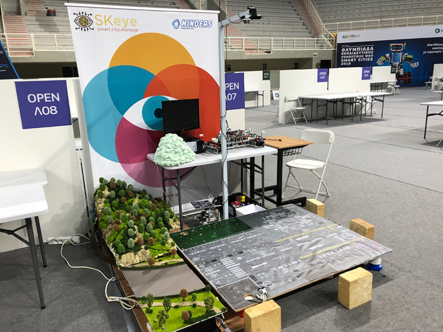 1η και 2η θέση για τις Ομάδες της Εκπαιδευτικής Αναγέννησης στον Πανελλήνιο Διαγωνισμό Ρομποτικής