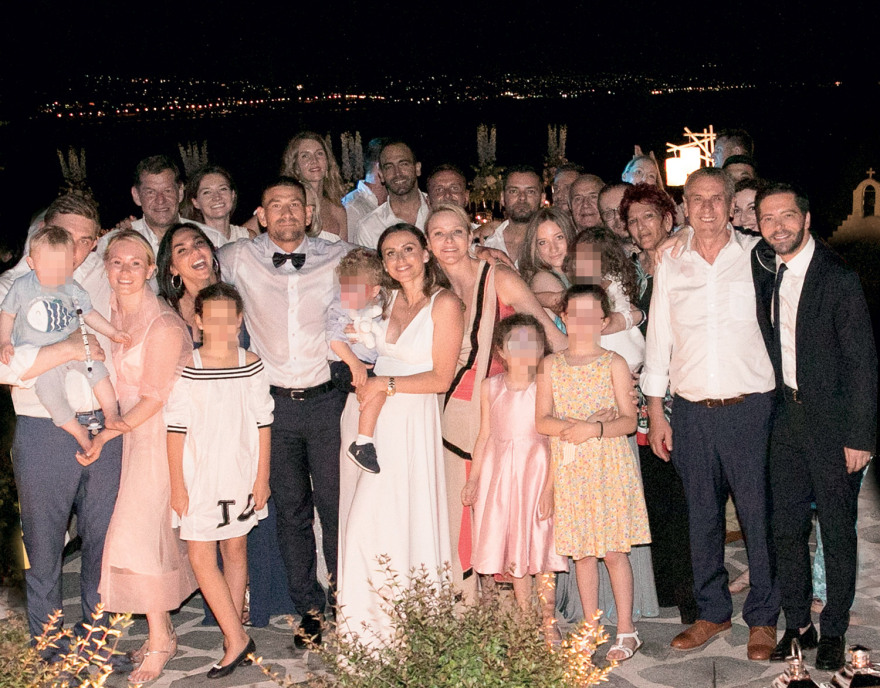 Η πριγκίπισσα Σαρλίν νονά σε βάφτιση στην Αθήνα