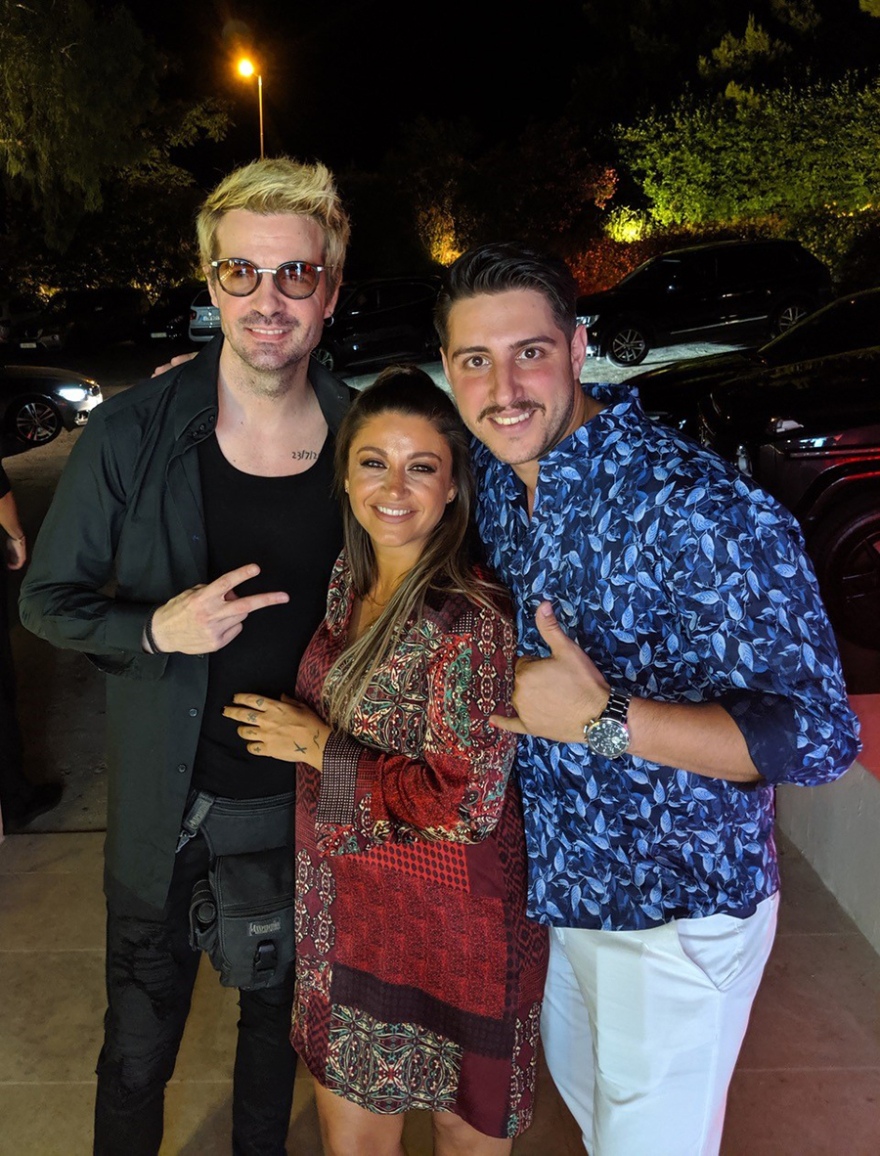 «Παρέλαση» επωνύμων σε καλοκαιρινό πάρτι: Όλες οι εμφανίσεις που έκλεψαν την παράσταση   