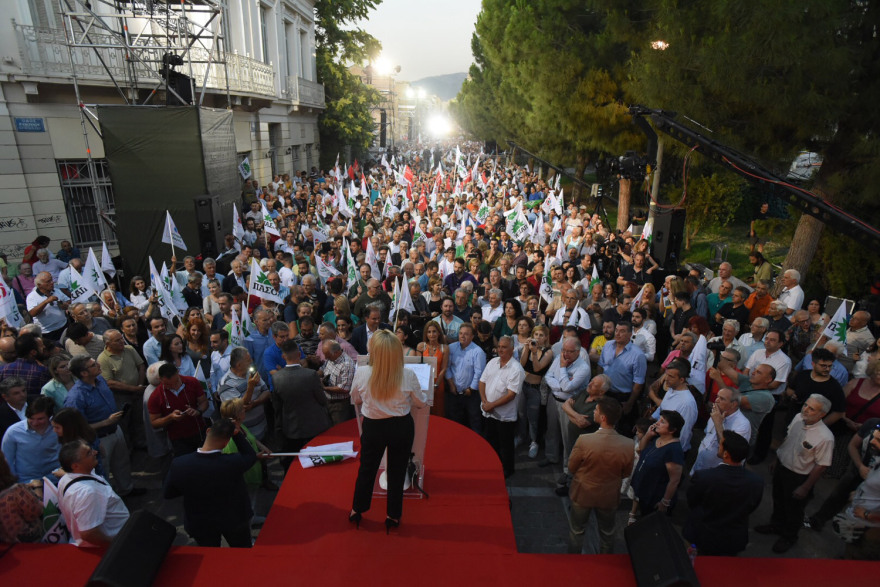 Γεννηματά: Εγγυώμαι την πολιτική σταθερότητα