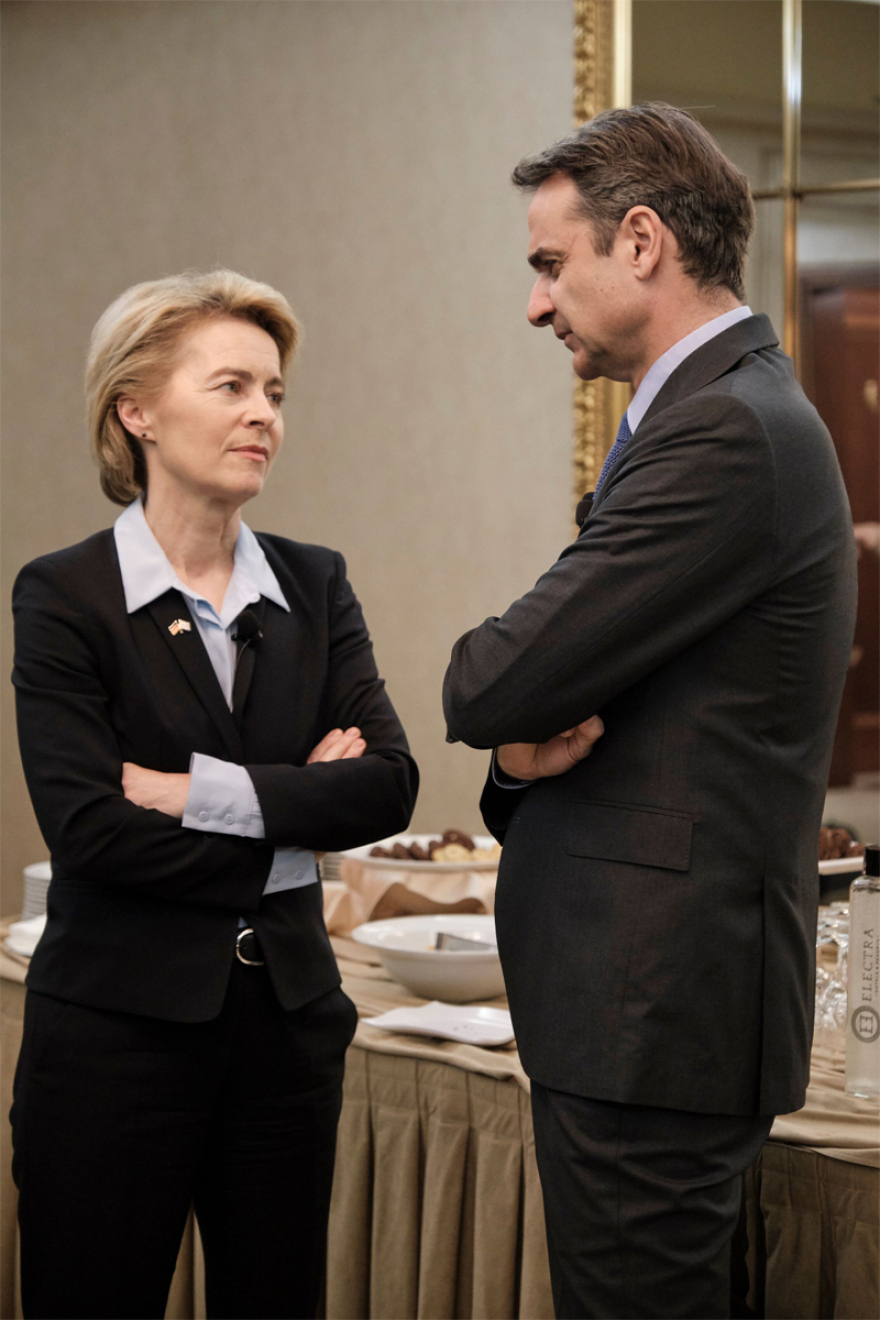 Επικοινωνία Κυριάκου Μητσοτάκη με την Ούρσουλα φον ντερ Λάιεν