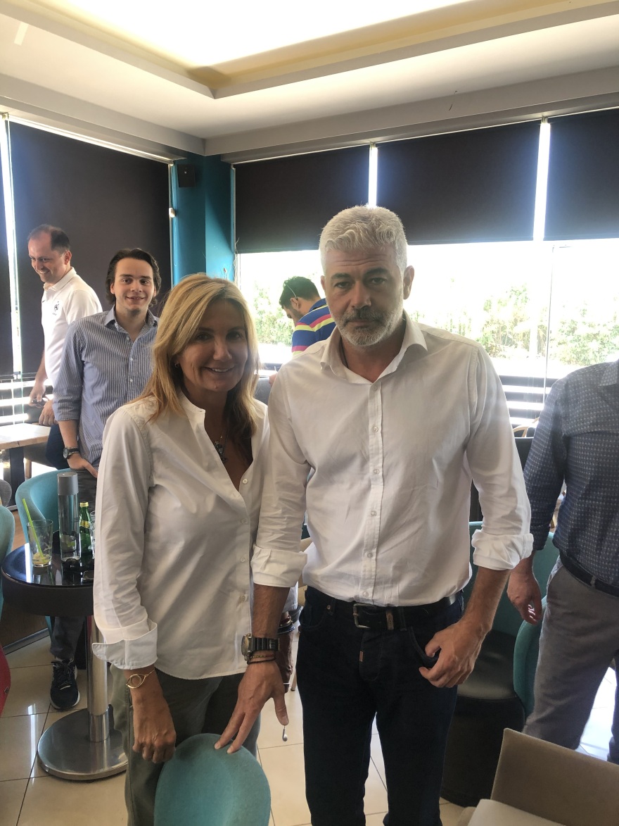 Στην Βοιωτία η Μαρέβα Μητσοτάκη μαζί με τον Γιάννη Καράμπελα