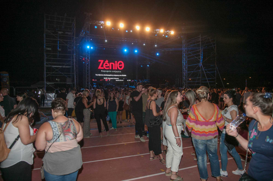 Ο Σάκης Ρουβάς ανέβασε τη διάθεση στο ζενίθ με δύο μοναδικές συναυλίες σε Λάρισα και Θεσσαλονίκη